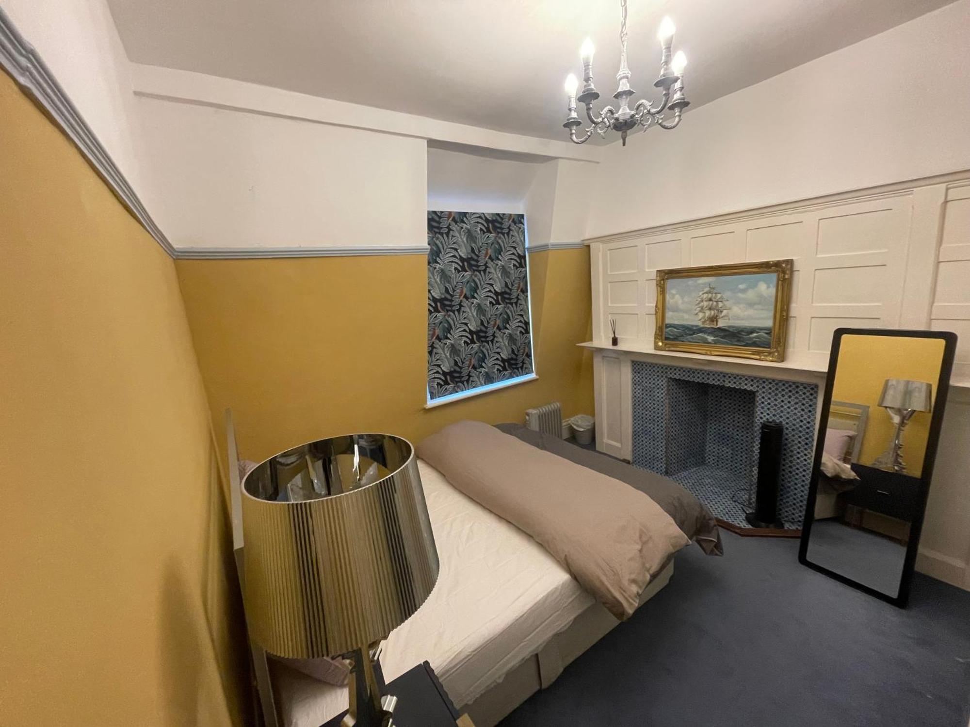 Privatunterkunft Perfect Location Double In Former Monastery! *